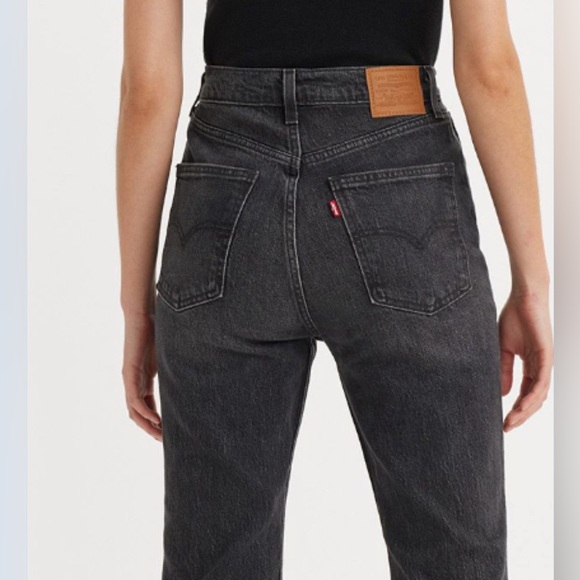 Levi's Ribcage Flare High Waisted Jeans - Picture 5 of 5